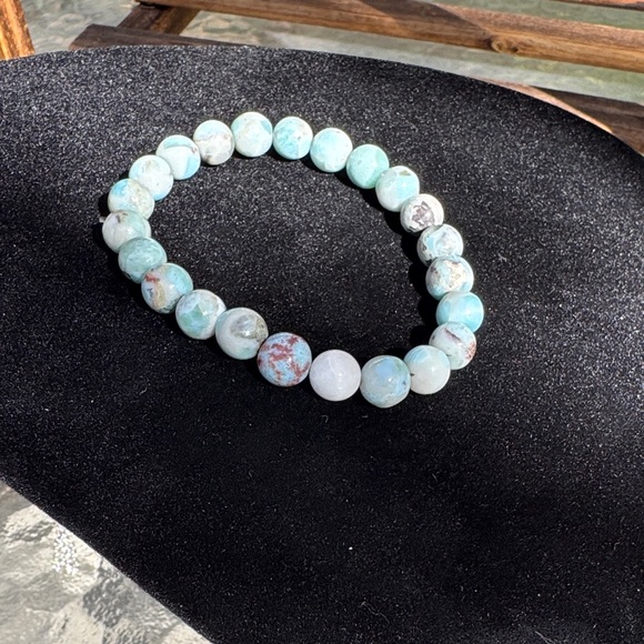 Elegant 8mm Larimar Beaded Bracelet (Dominican Republic) - Picture 3 of 4